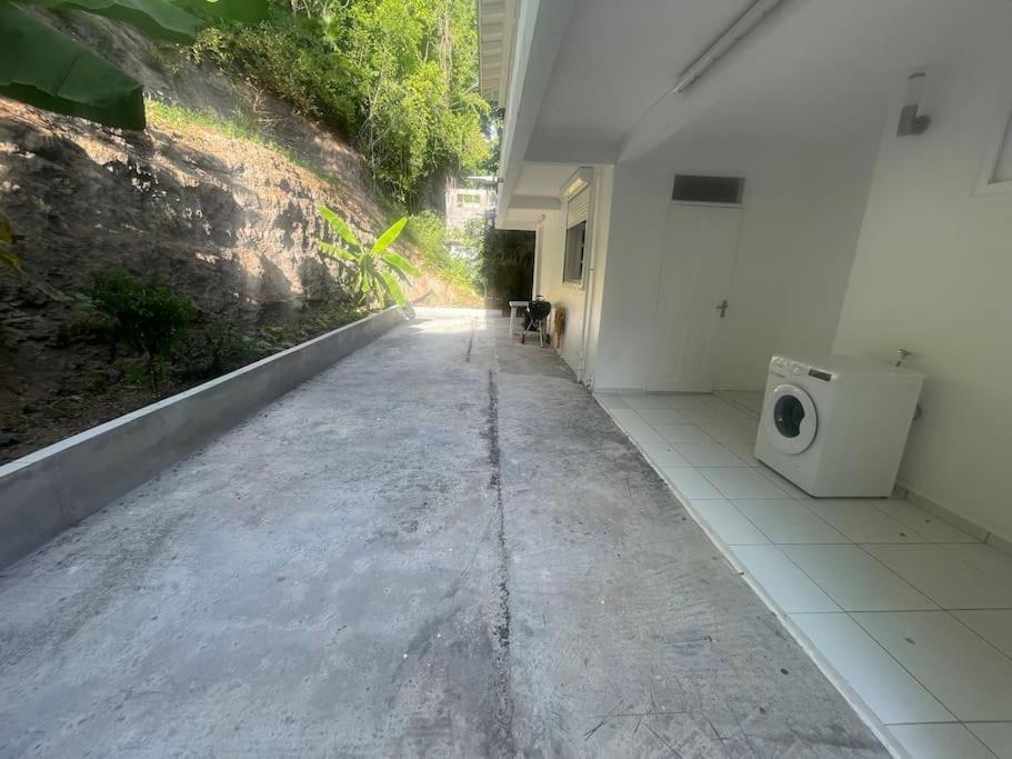 Kay Johanna Les Abymes Exterior photo